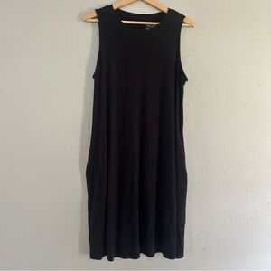 🦋 Time and Tru Black Sleeveless Sheath Mini Dress Pockets Neutral Comfy Casual